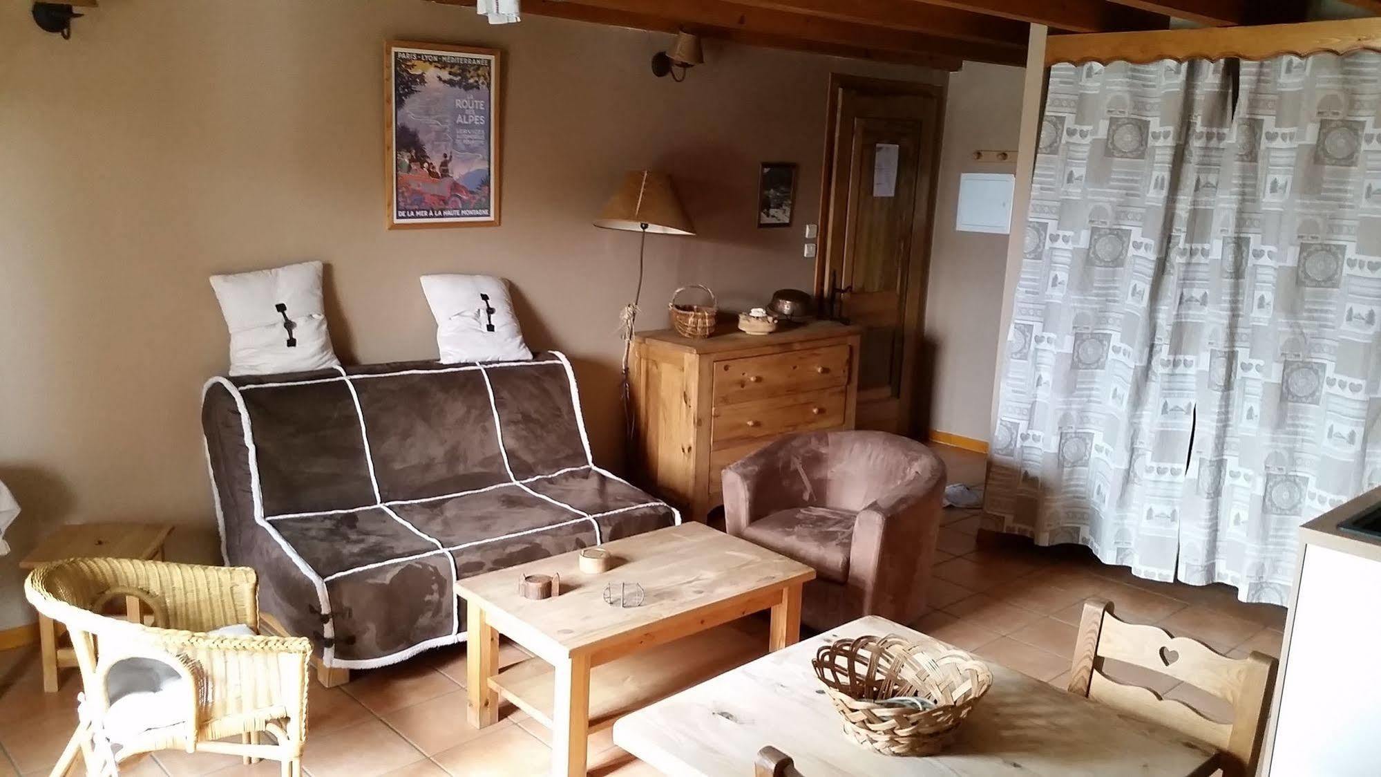 A La Petite Maison Gap Bagian luar foto