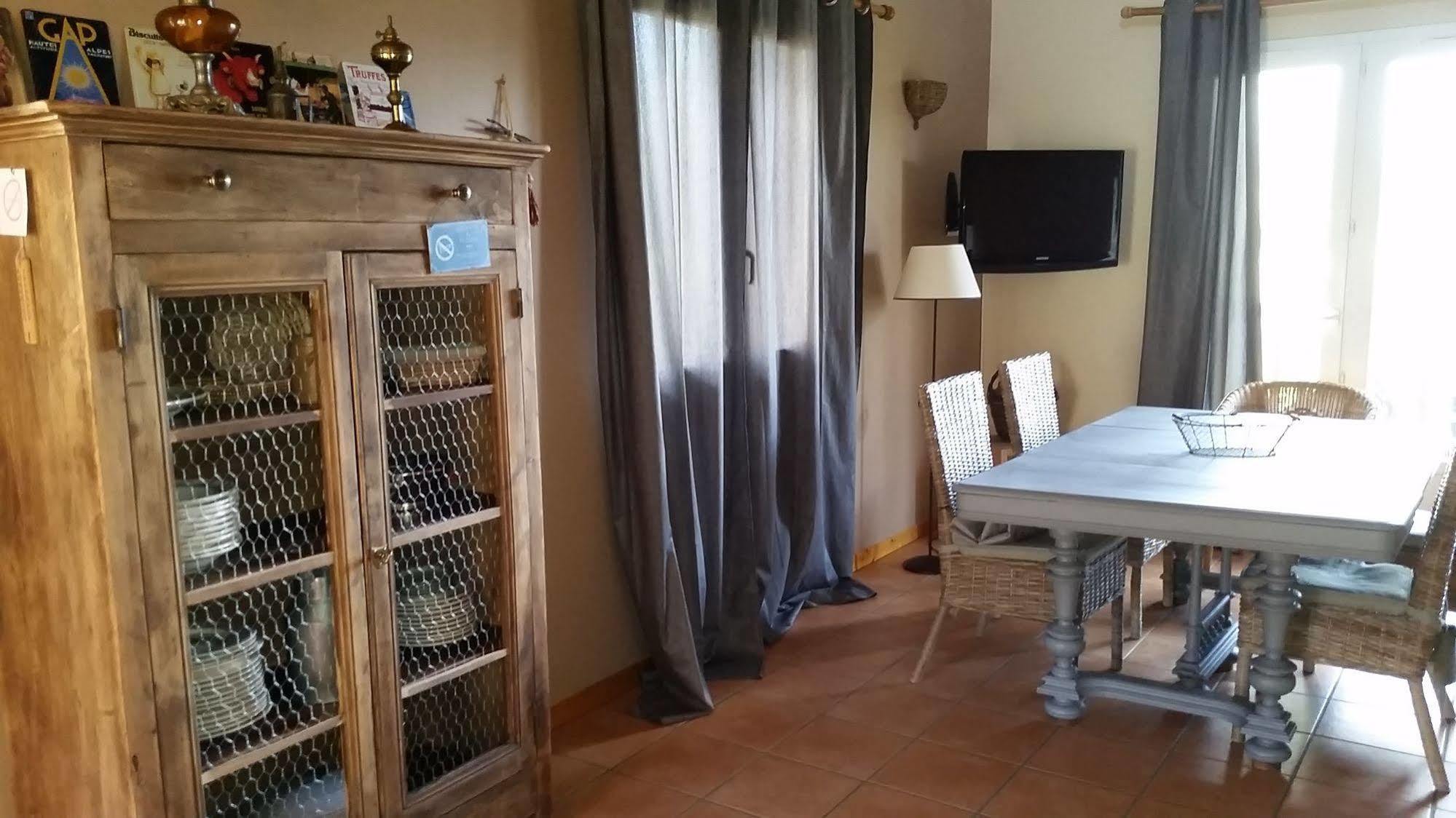 A La Petite Maison Gap Bagian luar foto